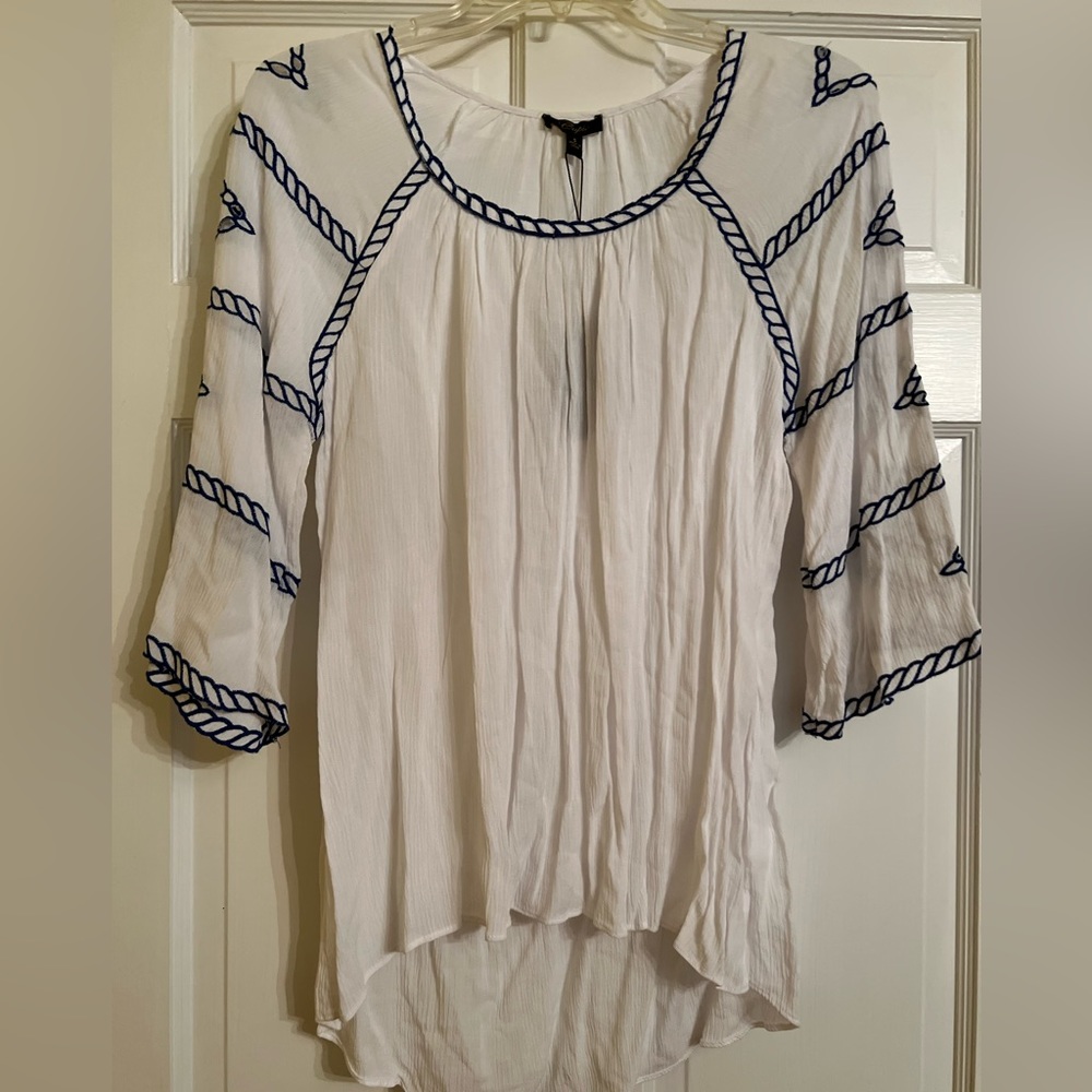 White sheet tunic blouse